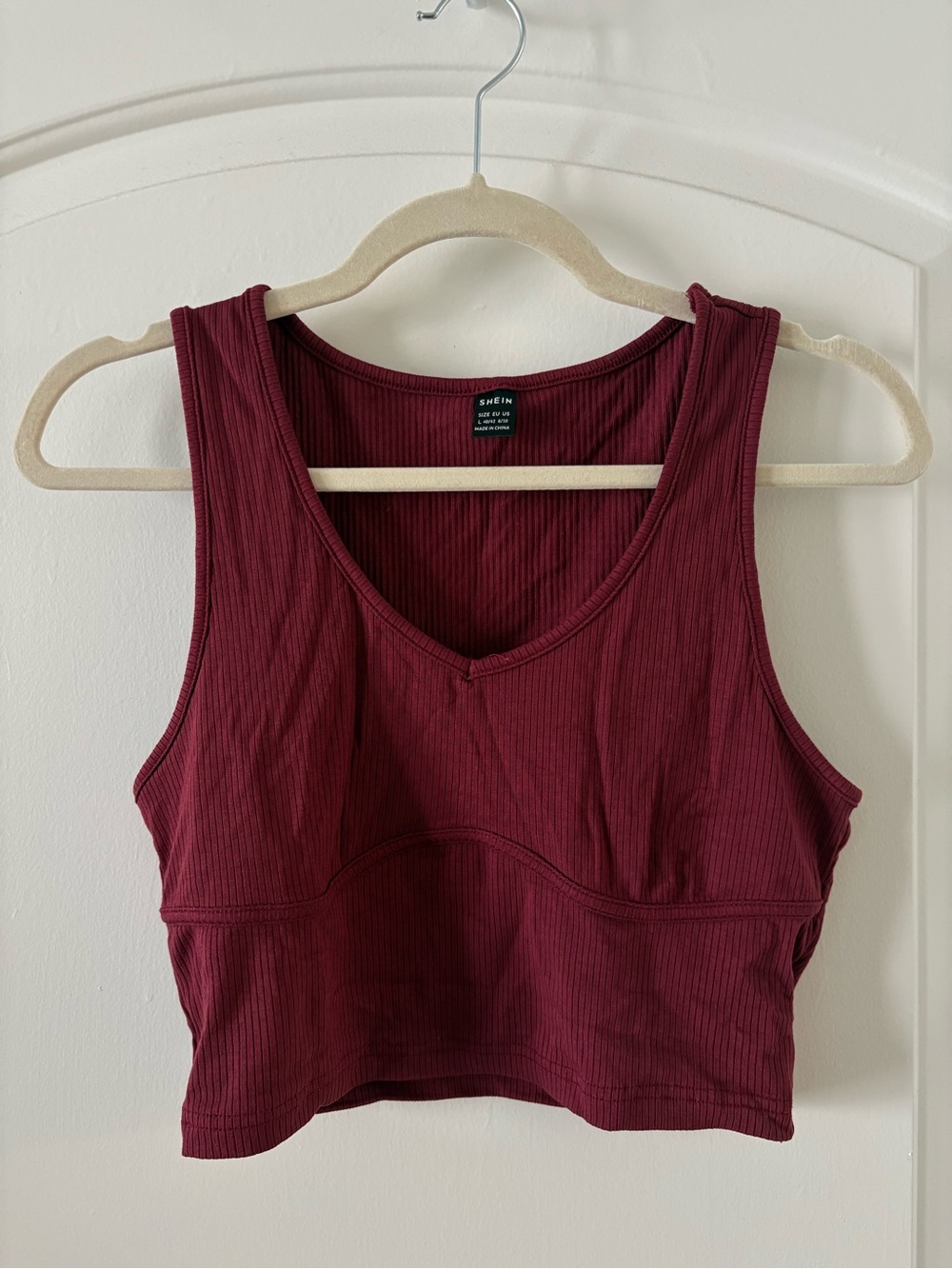 Women's Ribbed Cropped Tank Top - Burgundy
